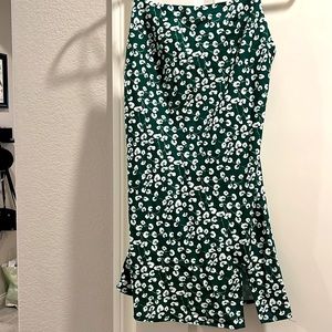 PRINCESS POLLY - Green floral dress with slit